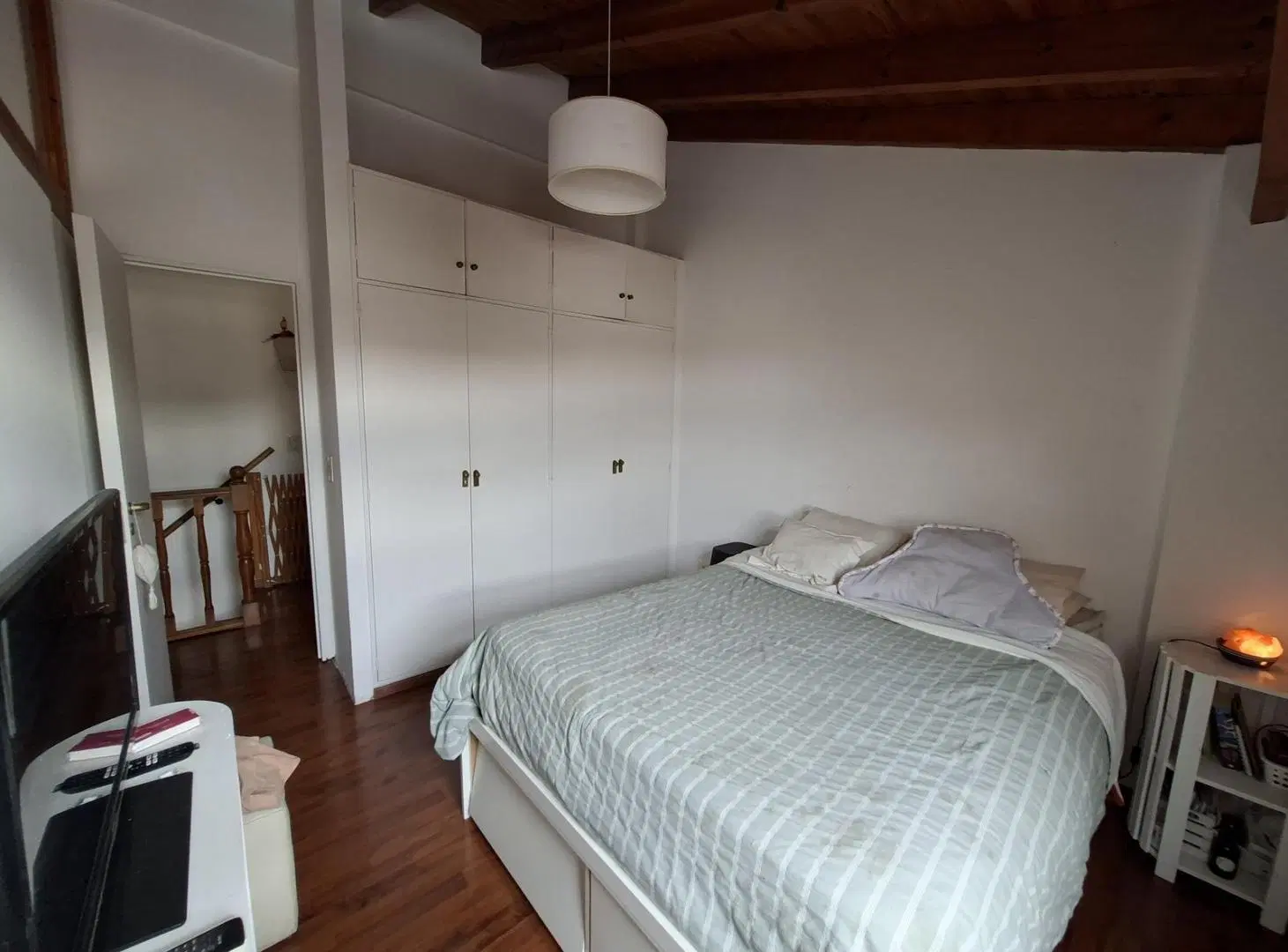 Venta Departamento dúplex de 3 ambientes en La Calabria con cochera 8