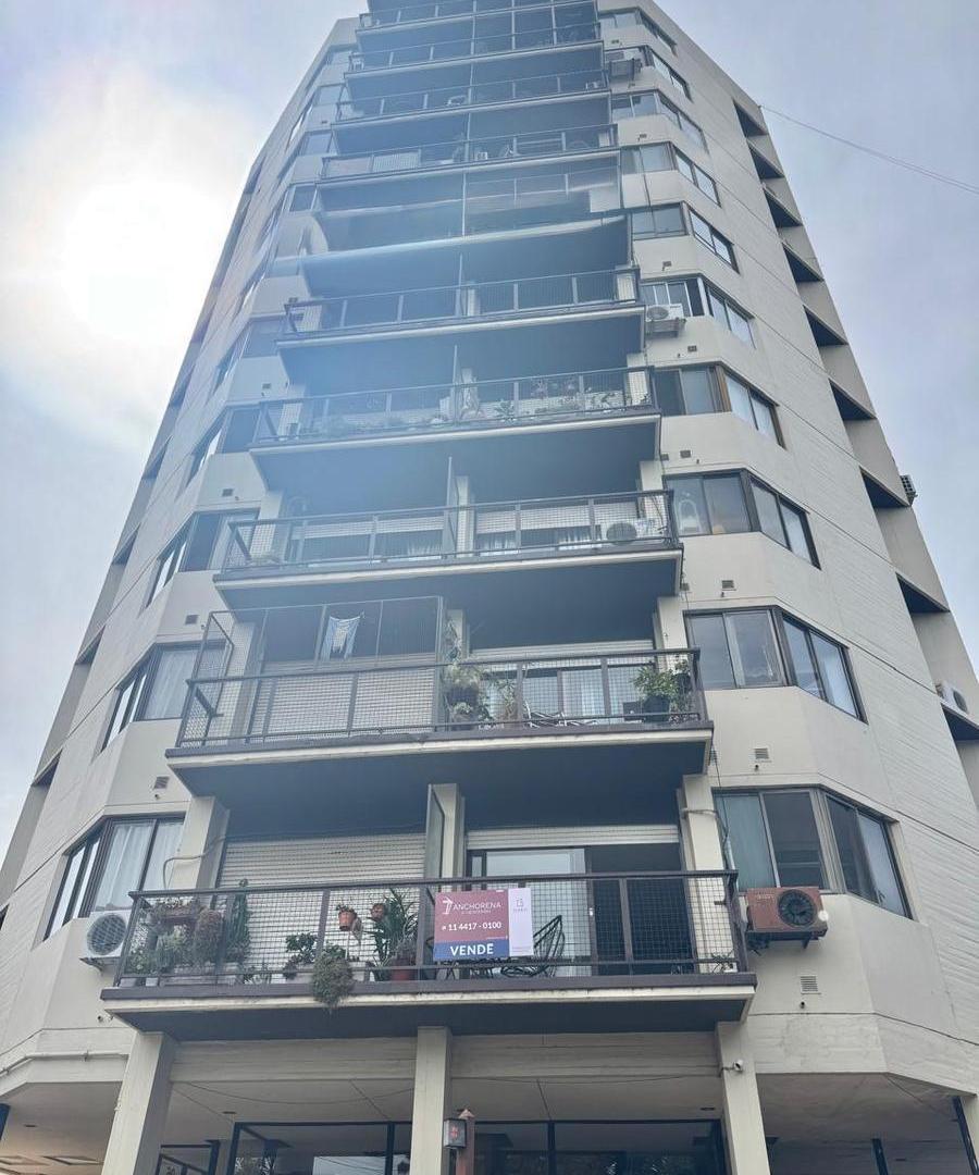 Foto de Departamento en Venta 3 ambientes San Isidro, imagen 1