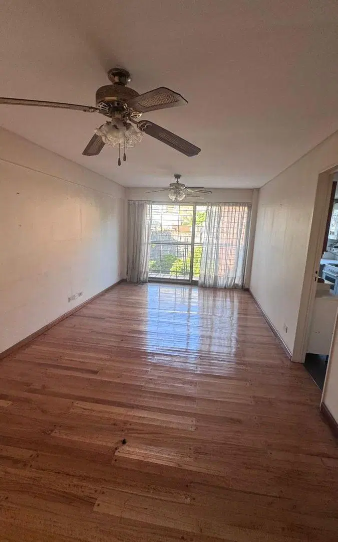 Departamento de 3 ambientes en Venta en San Isidro 2