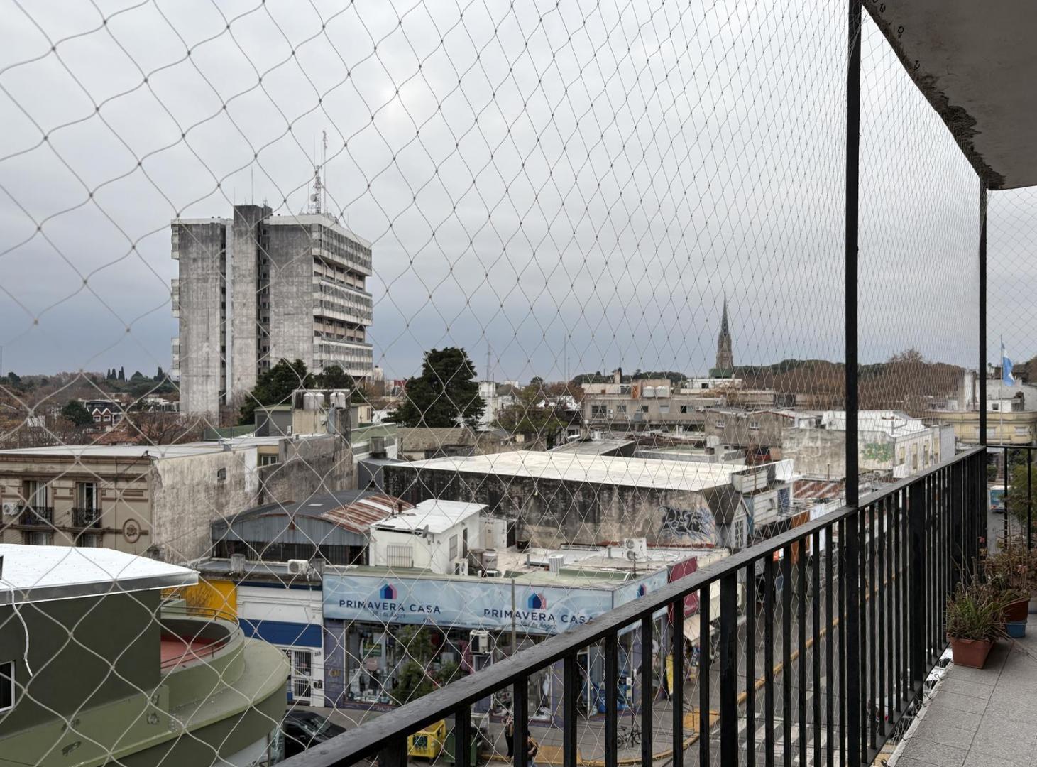 Foto de Venta Departamento en San Isidro para refaccionar, imagen 1