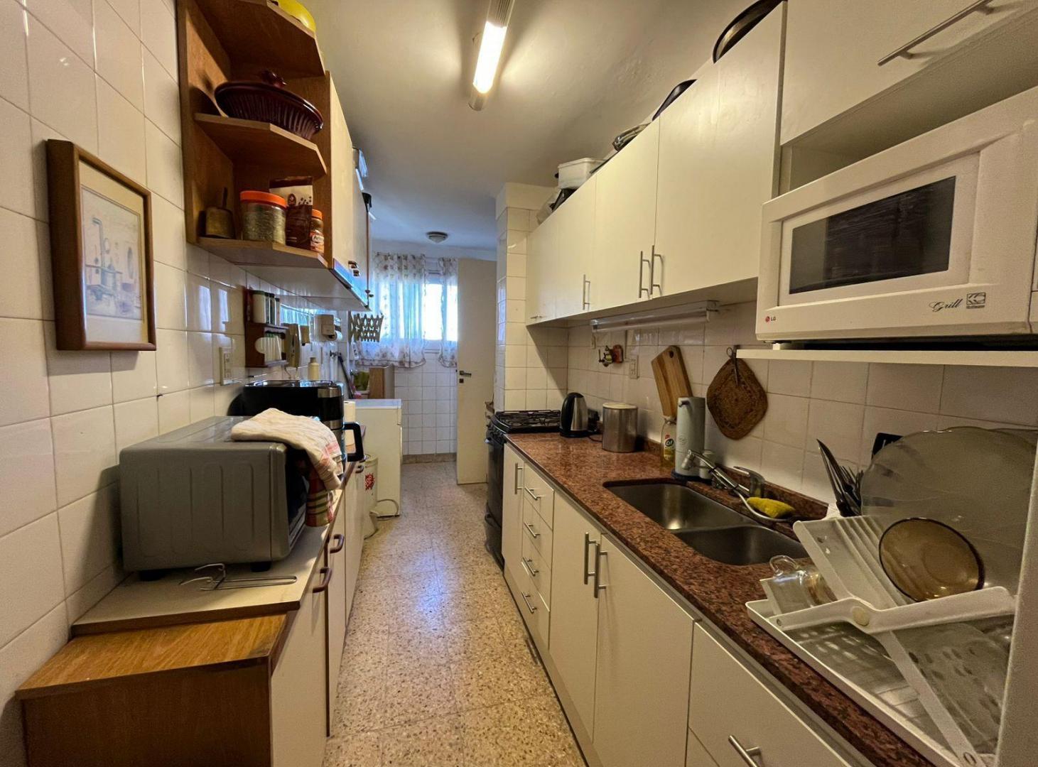 Foto de Departamento en venta - Acassuso - 4 ambientes - próximo estación y, imagen 2
