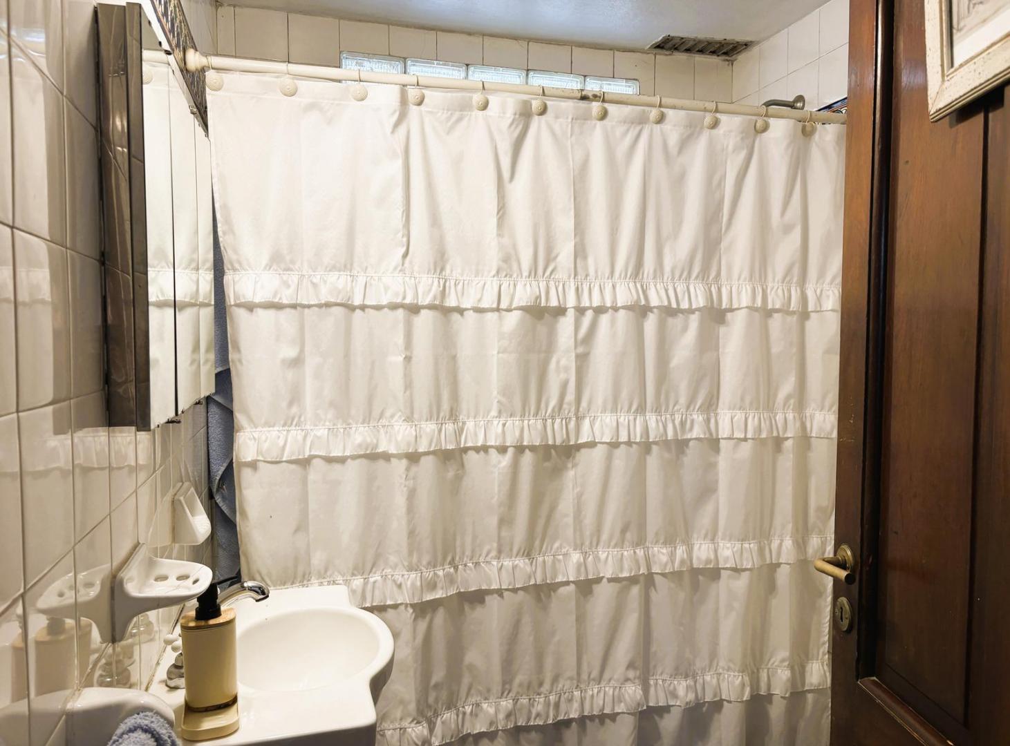 Foto de Venta PH en San Isidro con entrada independiente y cochera, imagen 5