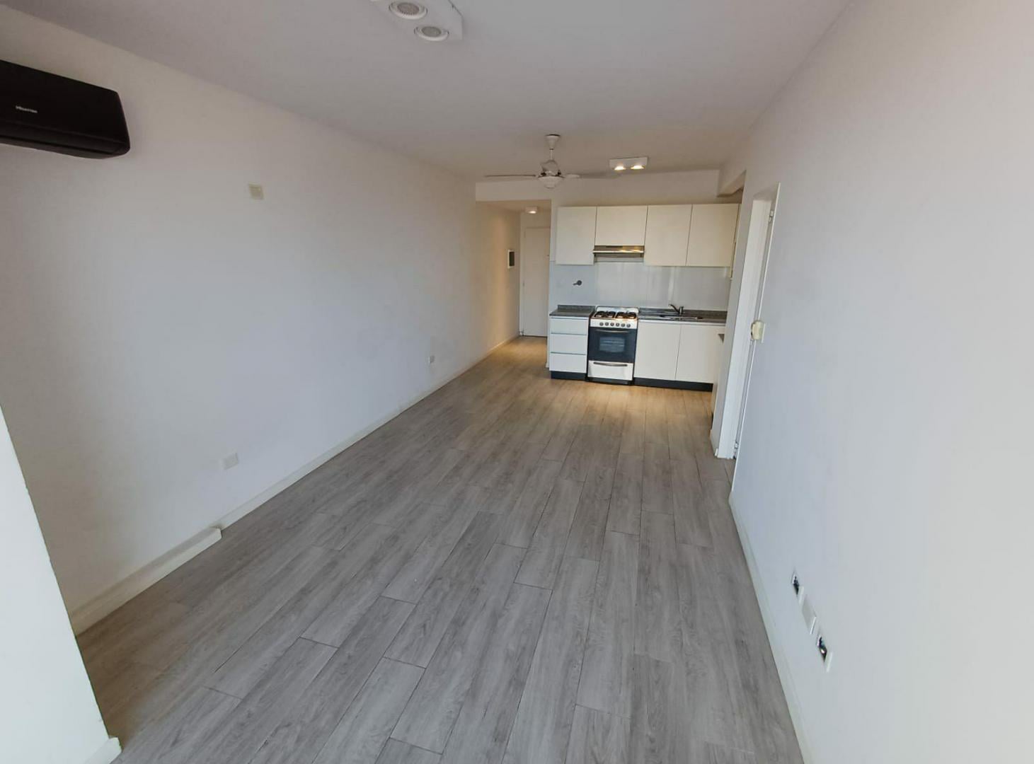 Foto de Departamento en alquiler - Tigre - 2 ambientes - cochera, imagen 1