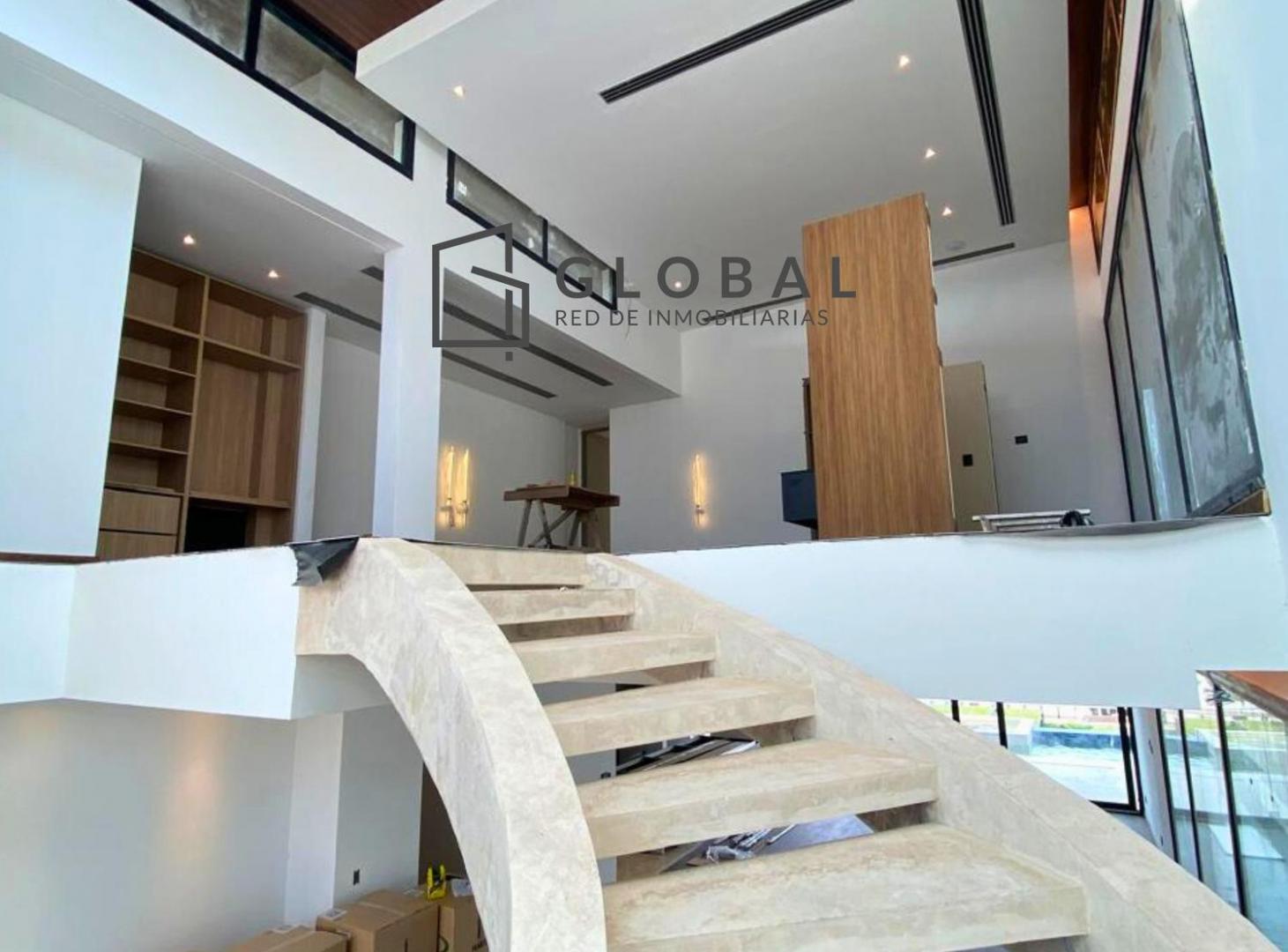 Foto de Casa a Estrenar Barrio El Yacht Nordelta con Muelle, imagen 1