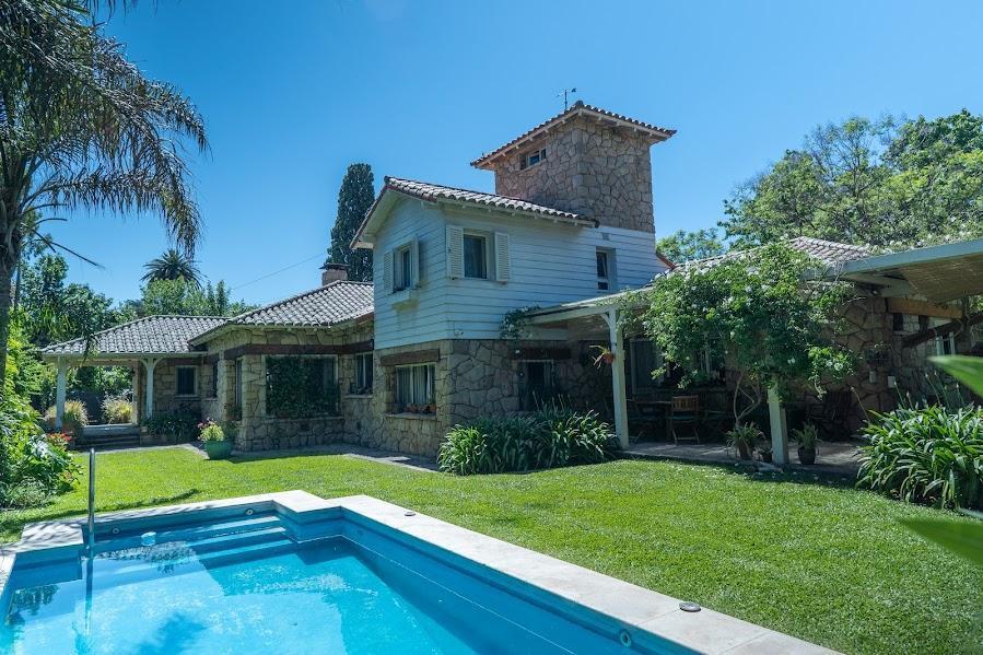 Foto de Casa en Venta Lomas Jockey 4 dormitorios, imagen 1