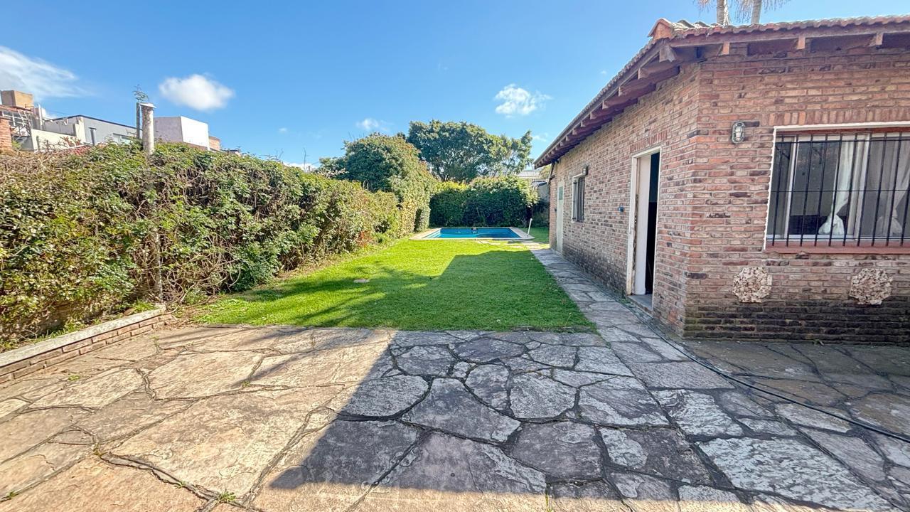 Foto de Venta de Casa en Las Lomas para actualizar, imagen 4