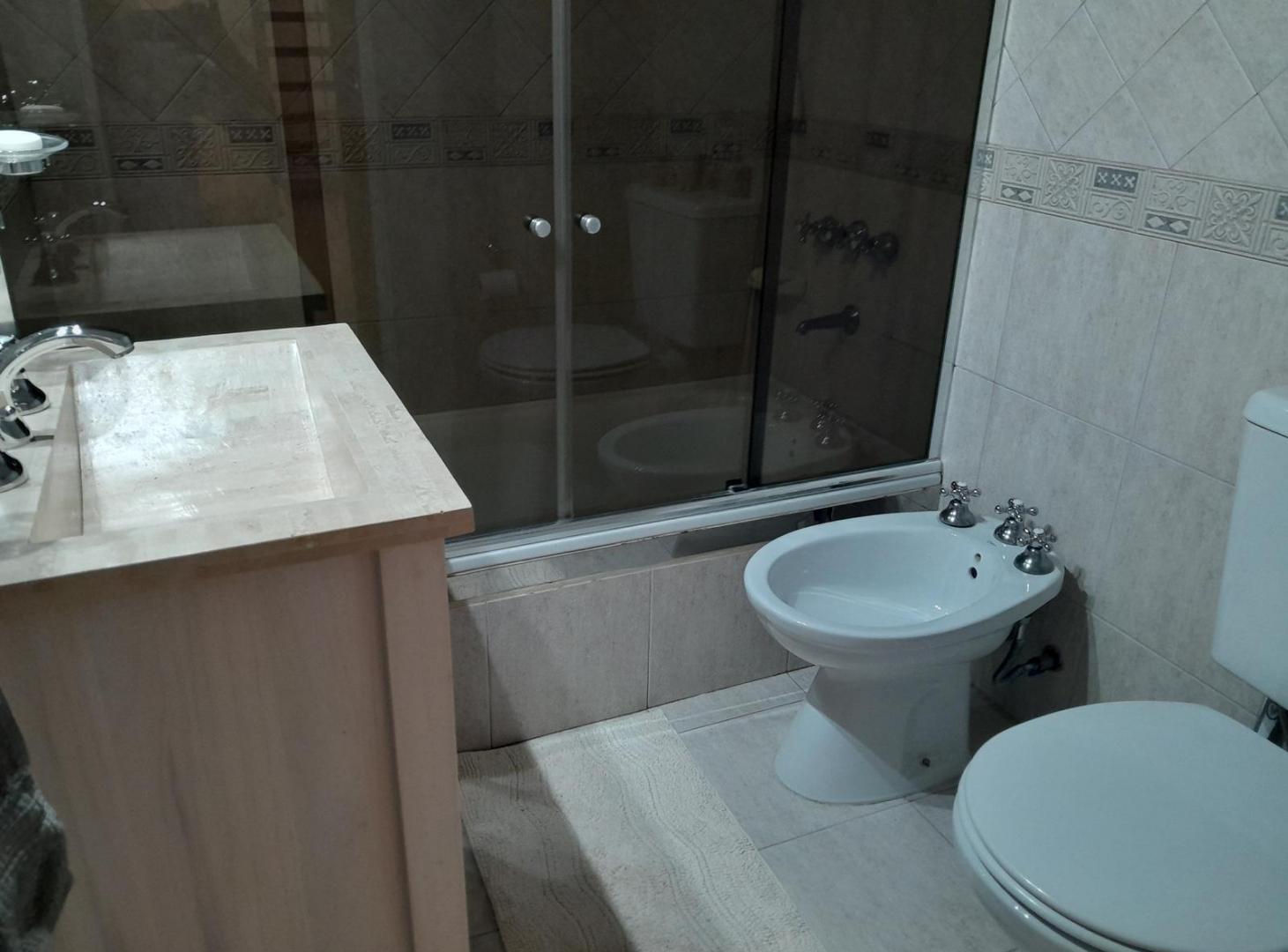 Foto de Casa en venta, 3 dormitorios, jardin. cochera, imagen 4