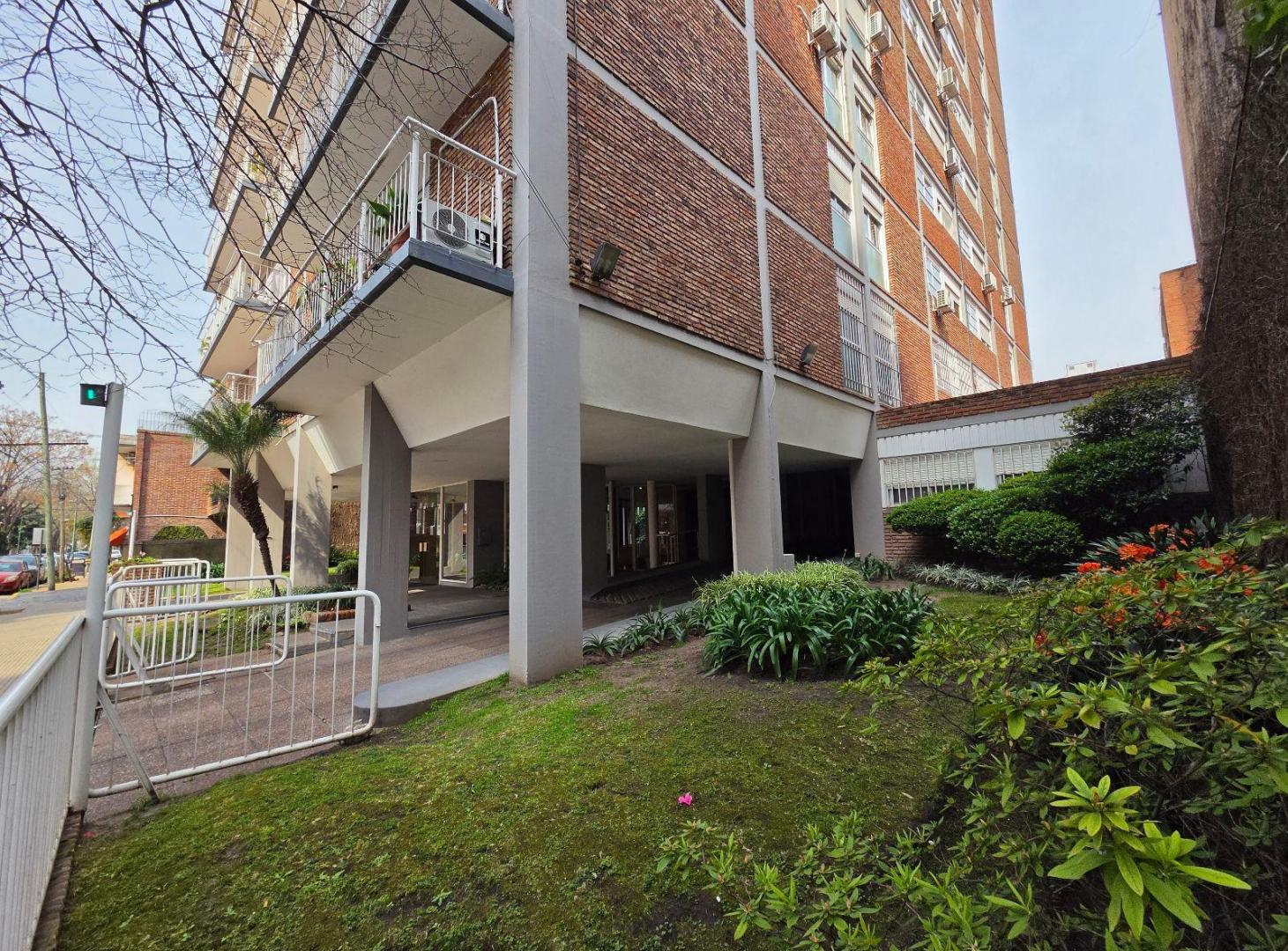Foto de Departamento en venta - Martinez - 3 dormitorios - cochera, imagen 4