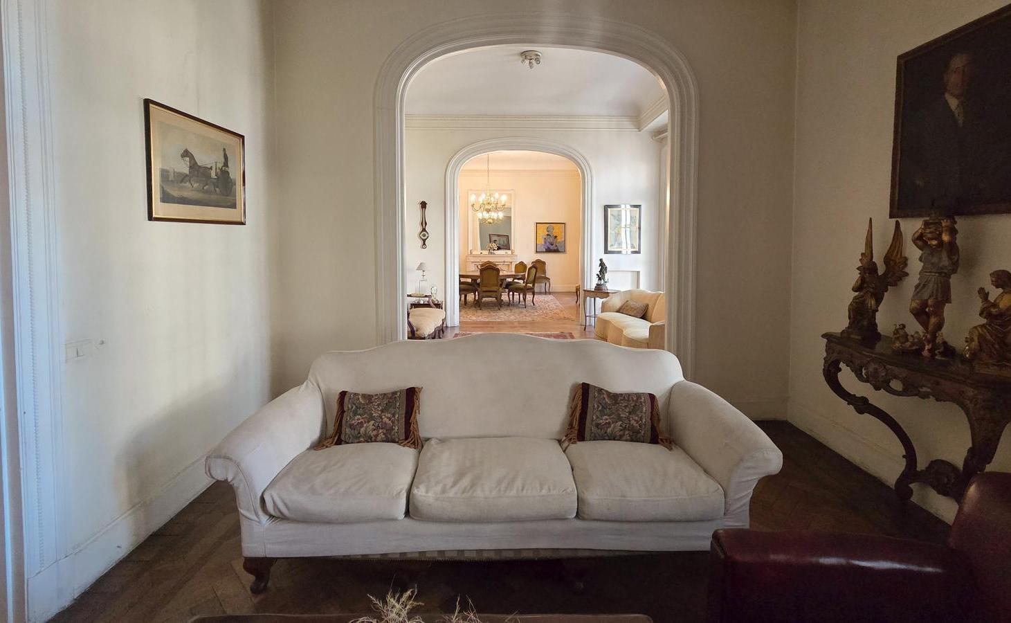 Foto de Departamento en venta frente a Plaza San Martín. 322 mts2, imagen 2