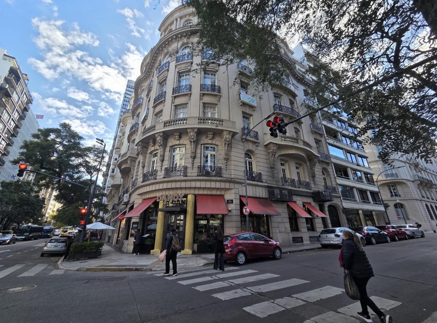 Foto de Departamento en venta frente a Plaza San Martín. 322 mts2, imagen 1
