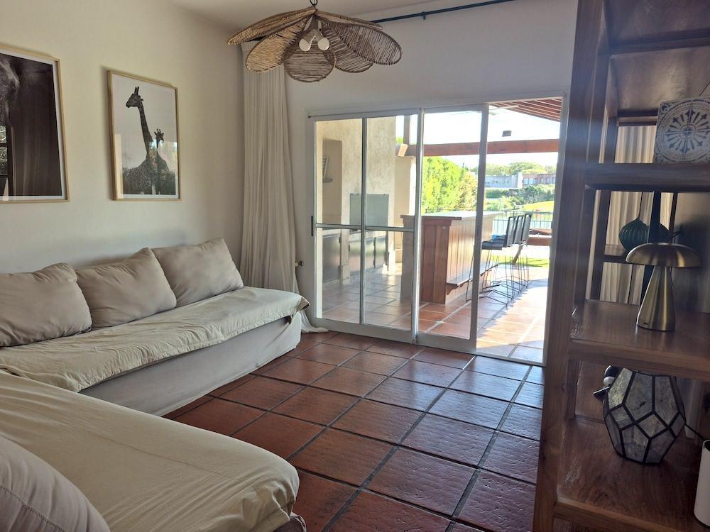 Foto de Venta Casa a la laguna en San Agustín muelle y amplios espacios, imagen 3