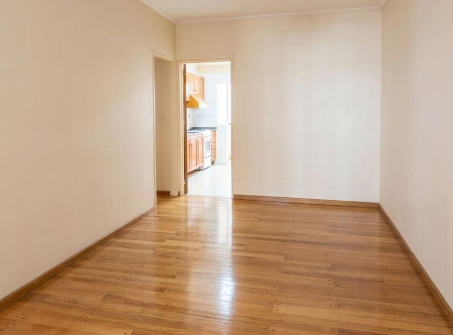 Foto de Dúplex en venta en Olivos - 4 ambientes - patio, imagen 2