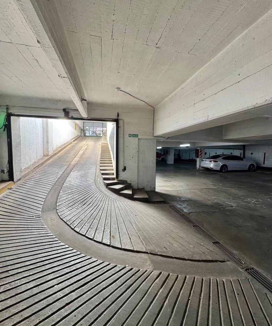 Foto de Cochera en Venta San Isidro, imagen 1
