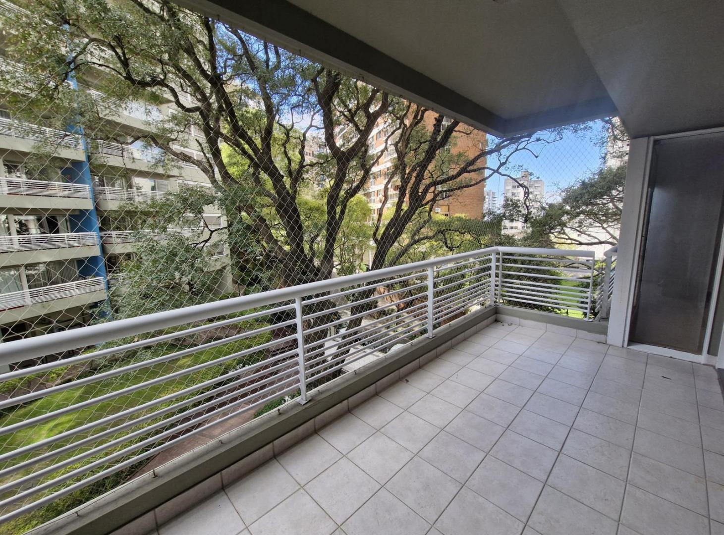 Foto de Departamento en alquiler en Olivos, imagen 1