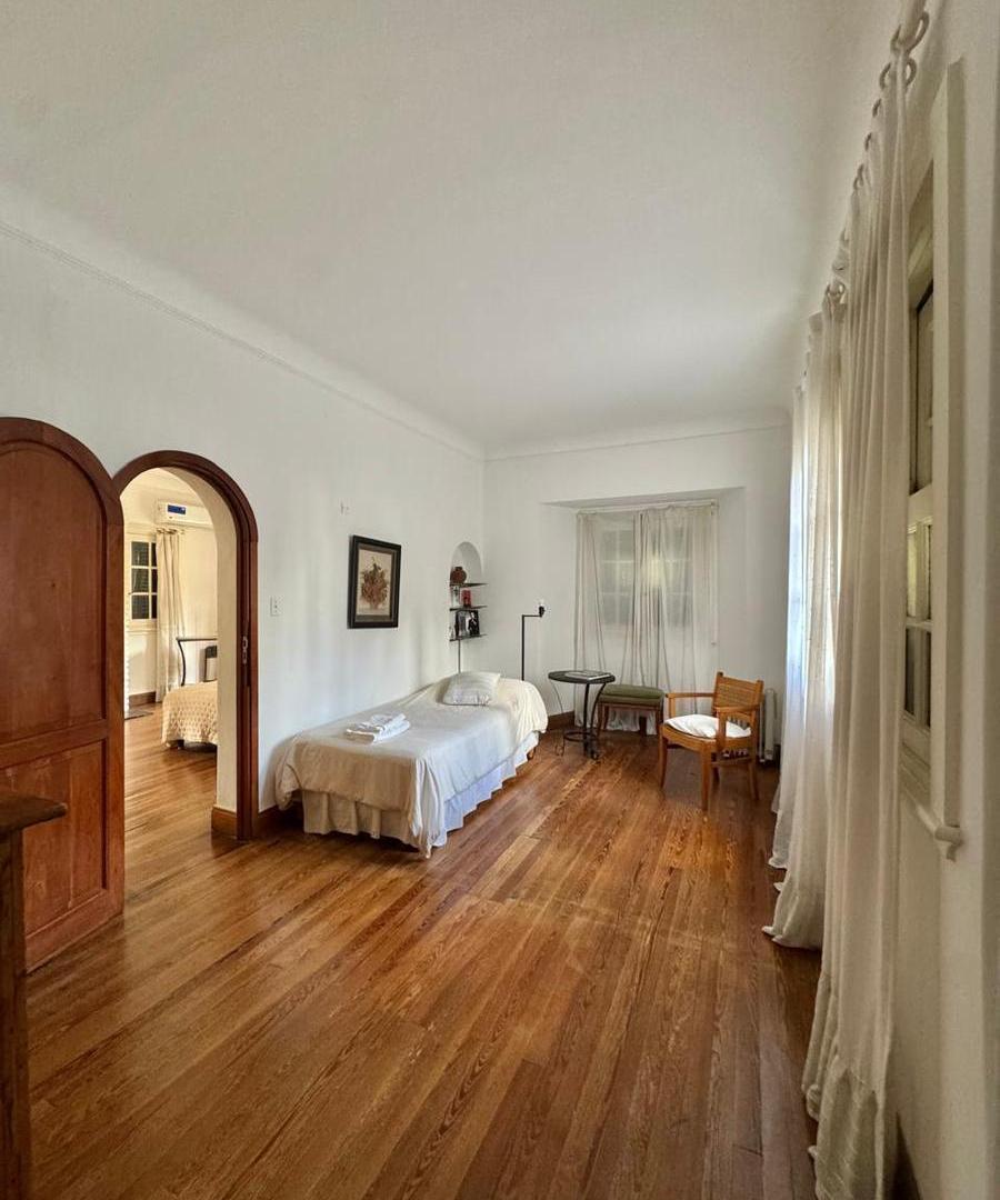 Foto de Chalet Ingles en Venta Barrio Parque Aguirre Acassuso 6 dormitorios, imagen 4