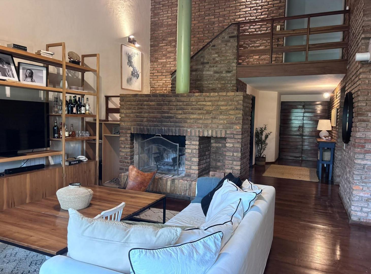 Foto de VENTA - Casa en La Horqueta con 4 dormitorios, jardín y pileta., imagen 5