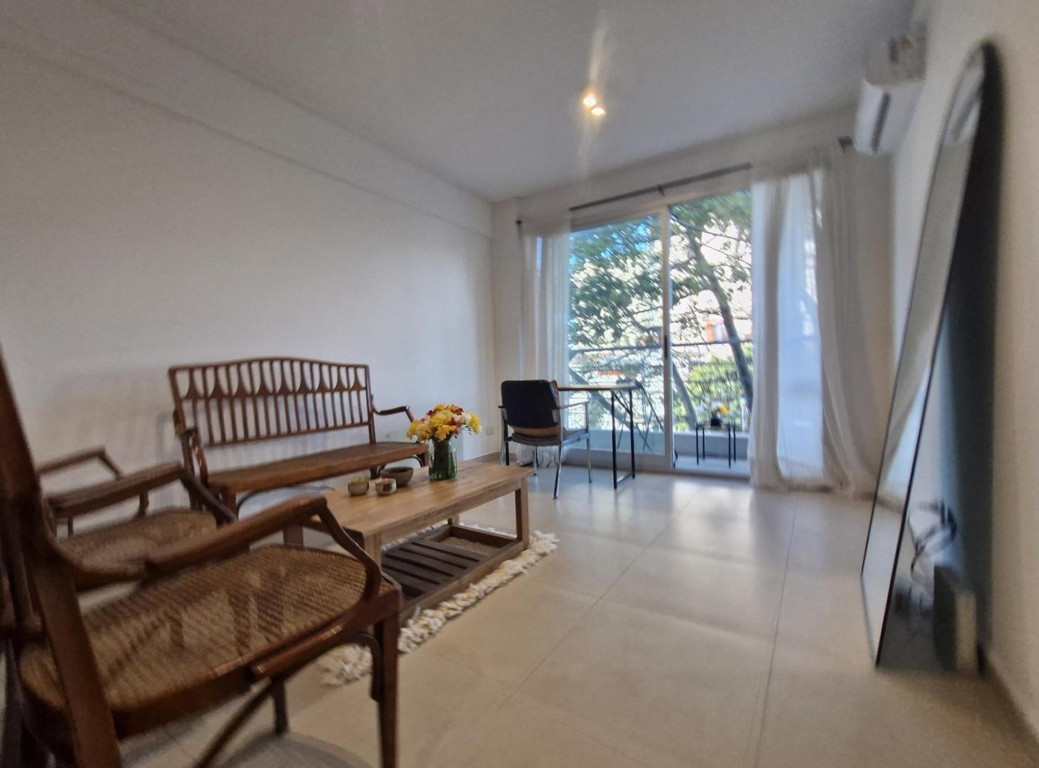 Foto de Departamento en Alquiler Vicente López - 2 amb., imagen 2
