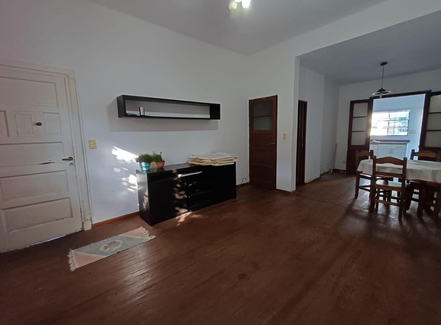 Foto de Casa en venta - Beccar - 3 dormitorios - Jardín y quincho, imagen 3