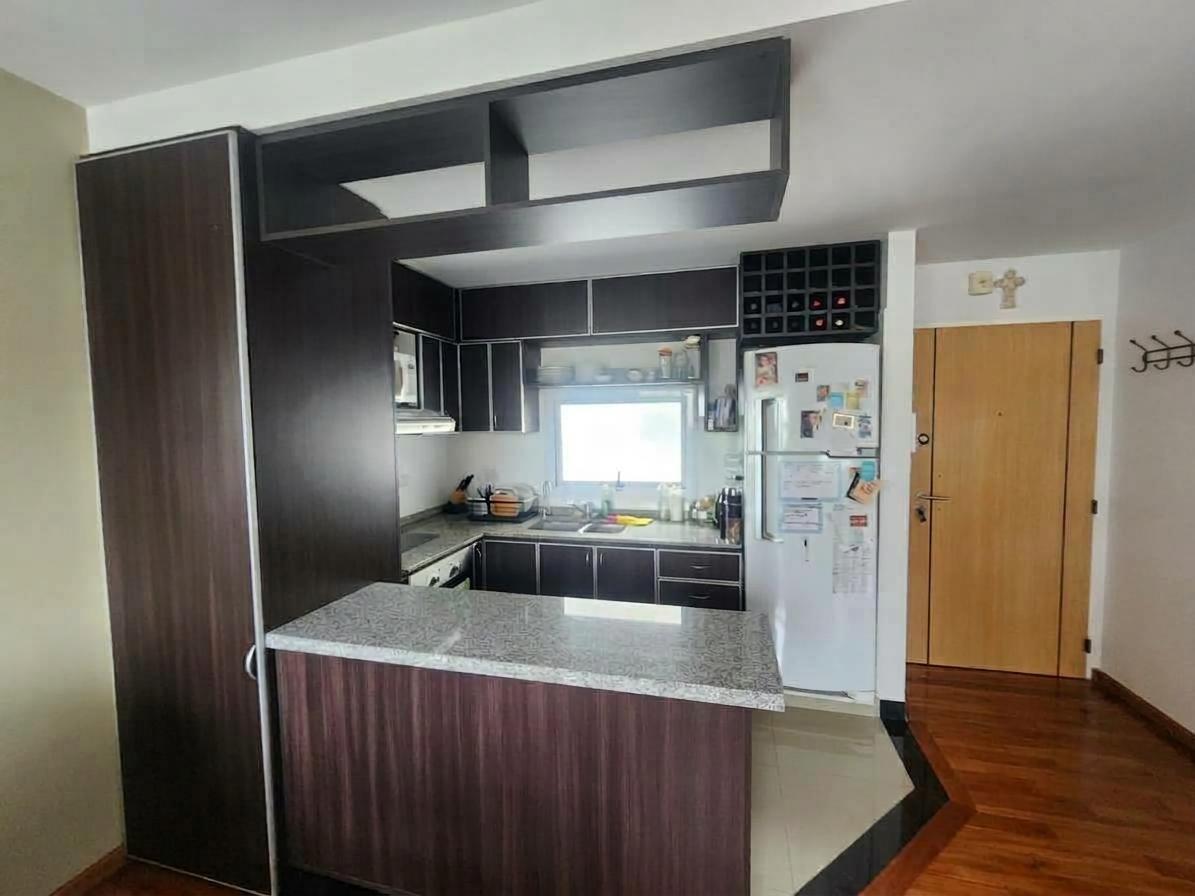 Foto de Venta de departamento 2 amb. con cochera, imagen 3