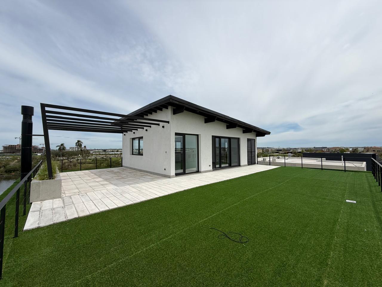 Foto de Casa en venta - Barrio Acacias - Puertos del Lago - Al lago Puertos, imagen 5
