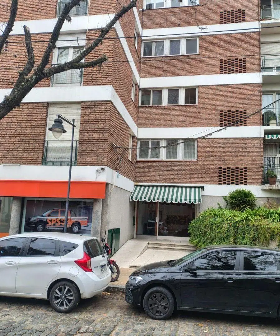 Muy amplio dpto de 2 dormitorios con escritorio en excelente ubicación 5
