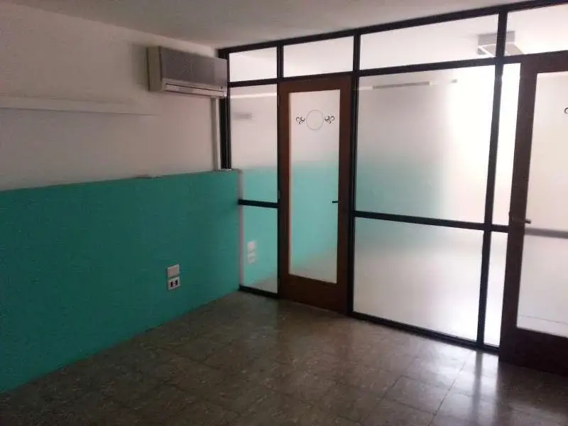 OFICINA ALQUILER, CENTRO VELEZ SARSFIELD 27, AMPLIA 35 M2 5
