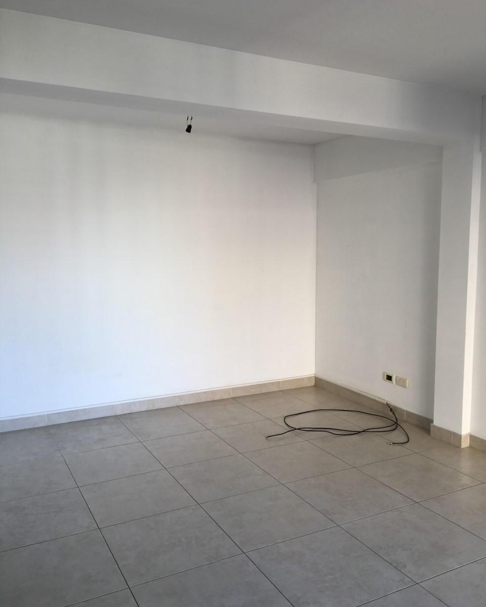 Departamento Semipiso 2 Ambientes en Moron Sur 4