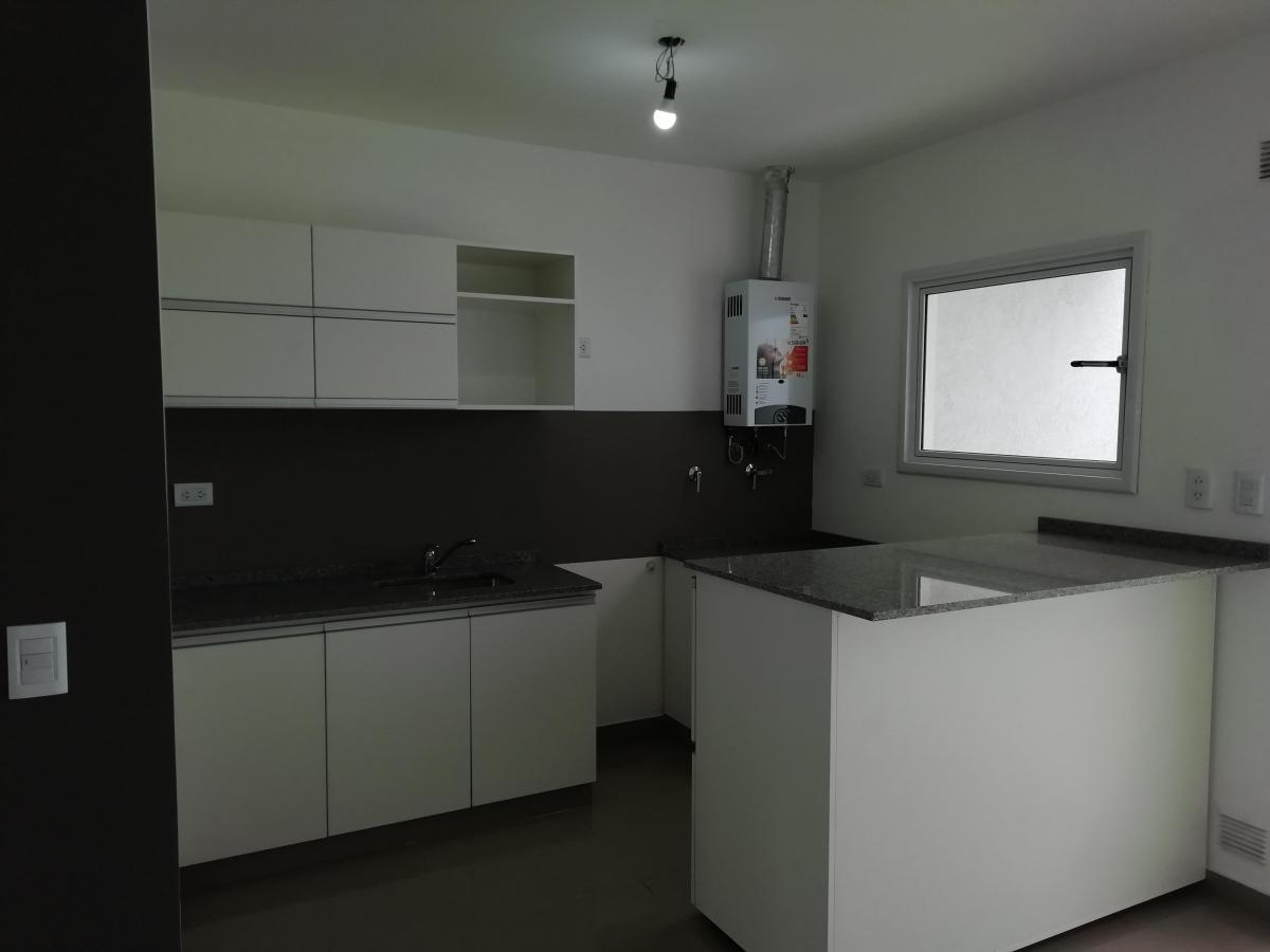 DUPLEX 4 AMB - ITUZAINGO NORTE 