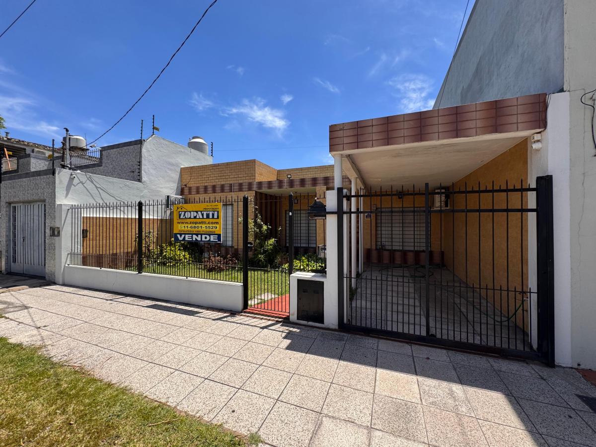 CASA AMERICANA SOBRE LOTE PROPIO
