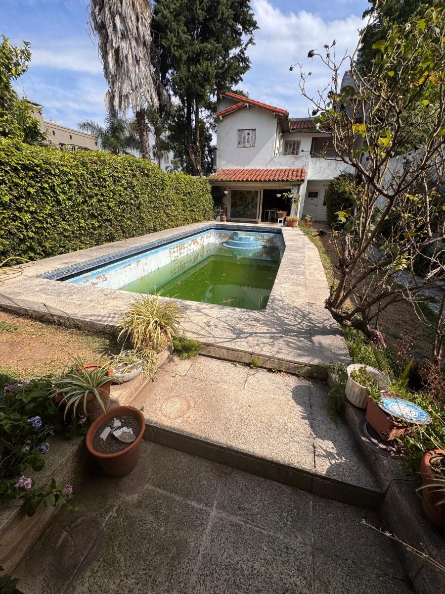 CHALET EN 2 PLANTAS EN EXCELENTE ZONA DE RAMOS MEJIA