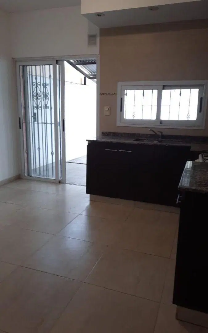 DUPLEX EN ITUZAINGO SUR 4