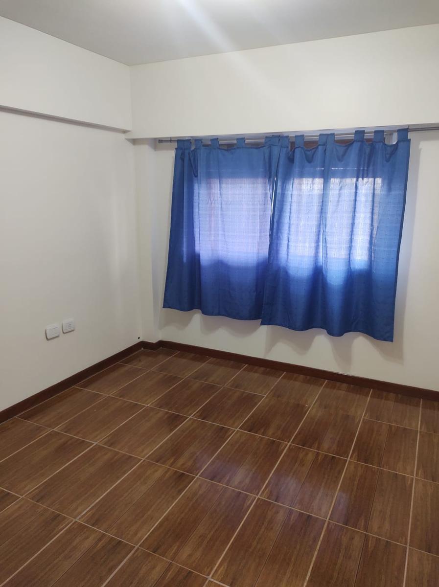 Departamento en Pleno Centro de Lanus 3