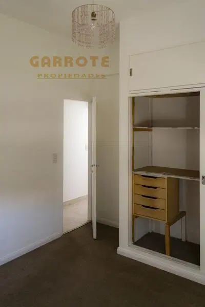 PH  AL FRENTE - VENTA Y ALQUILER LINDO BARRIO - MARMOL 5