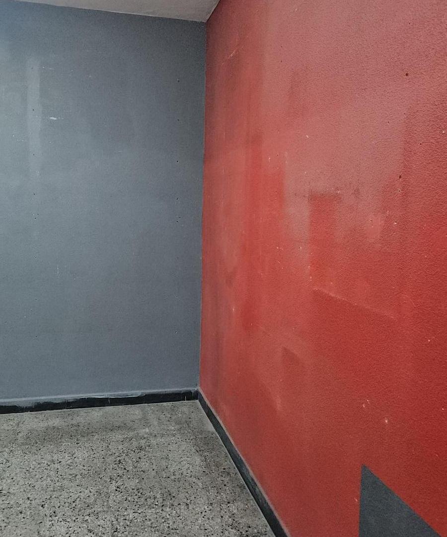 Foto de LOCAL SOBRE H. YRIGOYEN Y AVELLANEDA TEMPERLEY, imagen 3