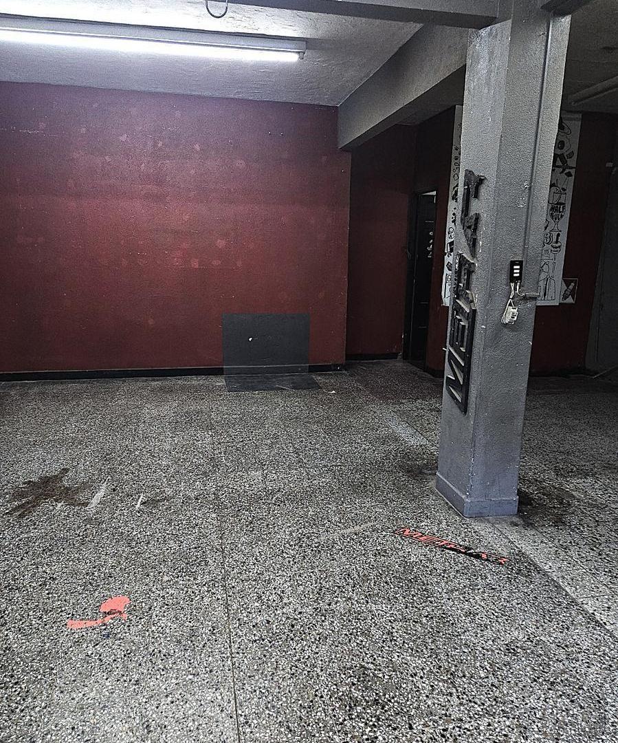 Foto de LOCAL SOBRE H. YRIGOYEN Y AVELLANEDA TEMPERLEY, imagen 2