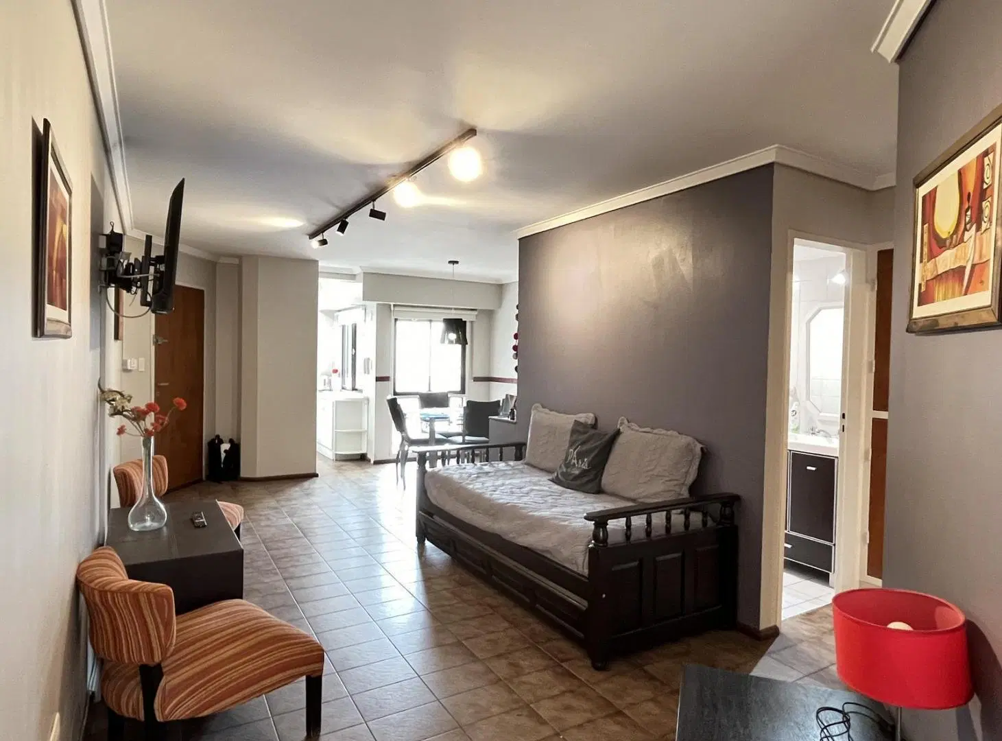 Departamento Amoblado en Venta | Cocina Separada y Balcón | Dean Funes 800 2
