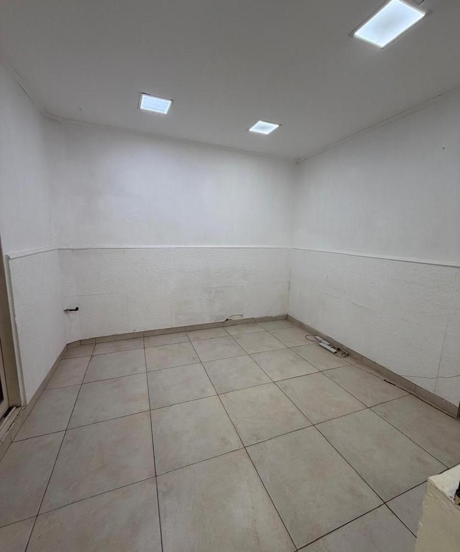 Foto de Local Comercial en Alquiler en Santa Rosa 123 – Pleno Centro de Córdoba, imagen 5