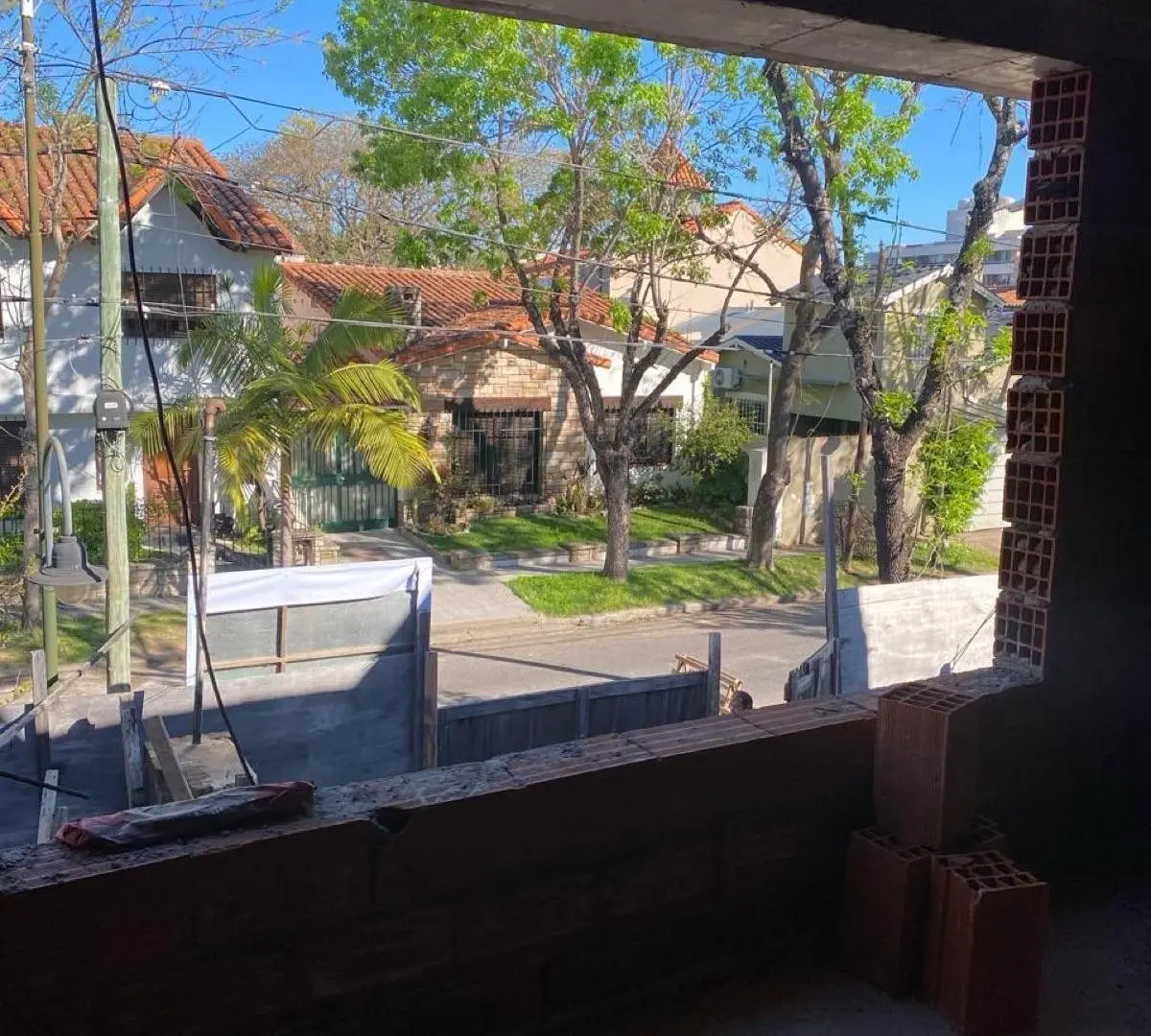 Venta  4 ambientes con terraza y pileta propia. 3