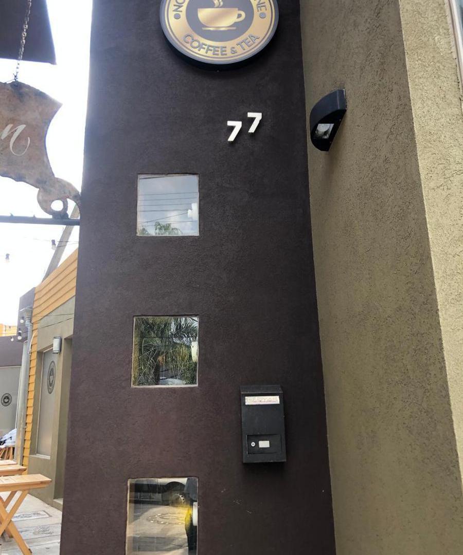 Foto de Venta Galeria Comercial Tigre, Puerto de Frutos ideal inversor, imagen 2