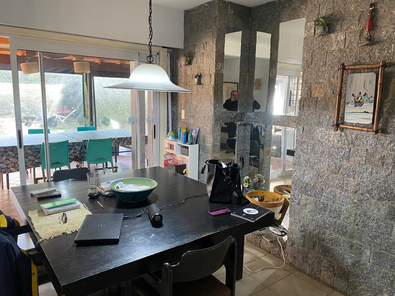 Foto de Casa 6 ambientes con jardín y pileta, Punta Chica, imagen 5