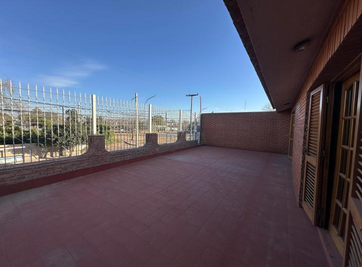 Casa 3 dormitorios ! - B Alta Córdoba! M. Fragueiro 3260 2