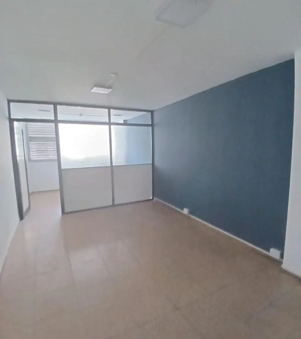 OFICINA C PRIVADO EN ZONA DE BANCOS - IDEAL CONSULTORIO- ESTUDIO - 1