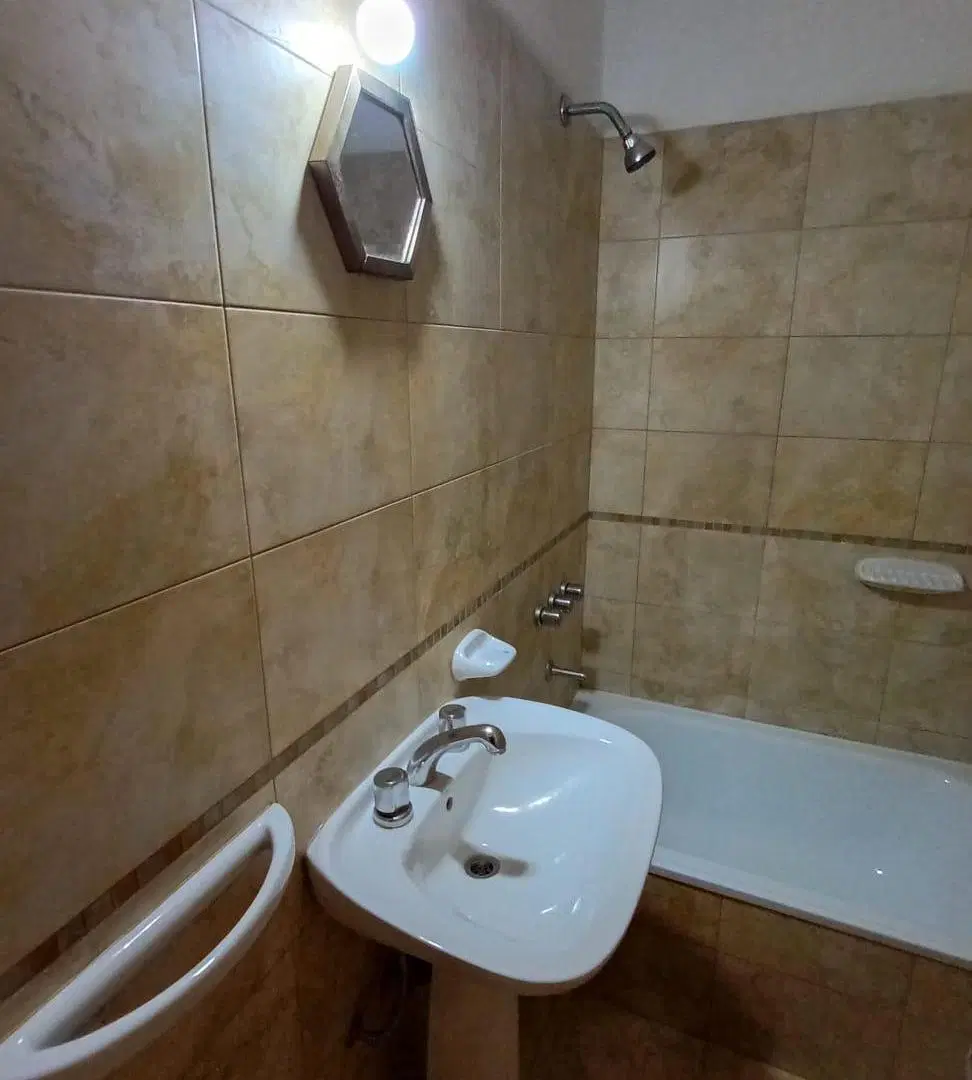 24 DE SEPTIEMBRE 1929- 1 DORMITORIO- C BALCON Y TERRAZA CON QUINCHO 5