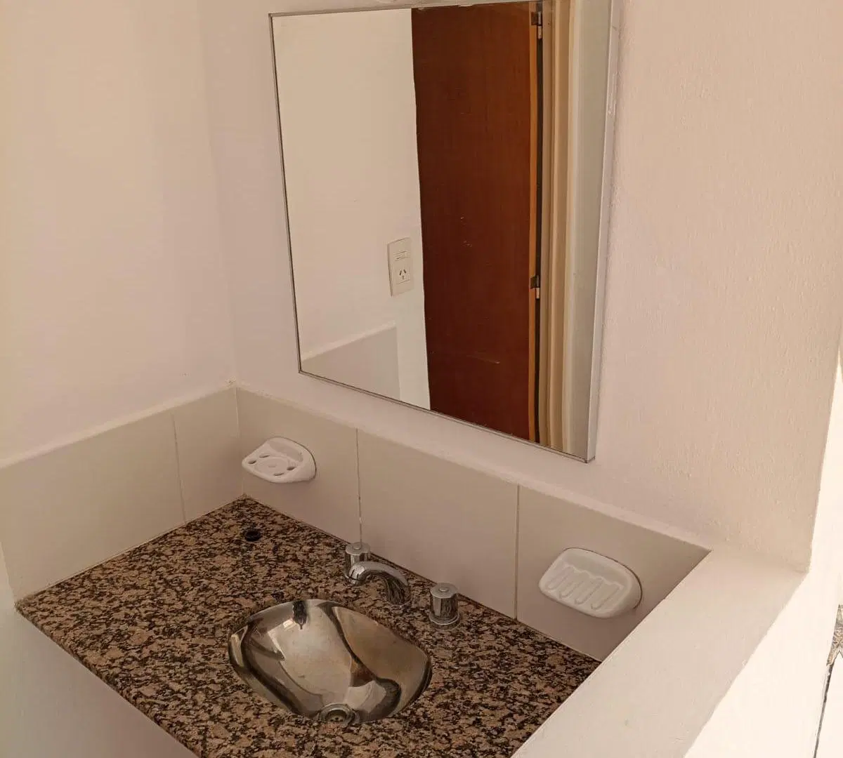 CARRARA DE HORIZONTE! - 1 DORMITORIO 4
