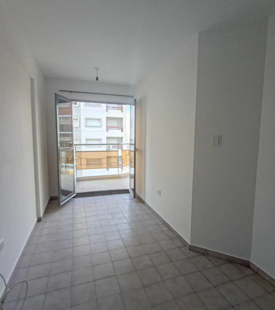 1 DORMITORIO- RIOJA 228! CENTRO C- BALCON! 2