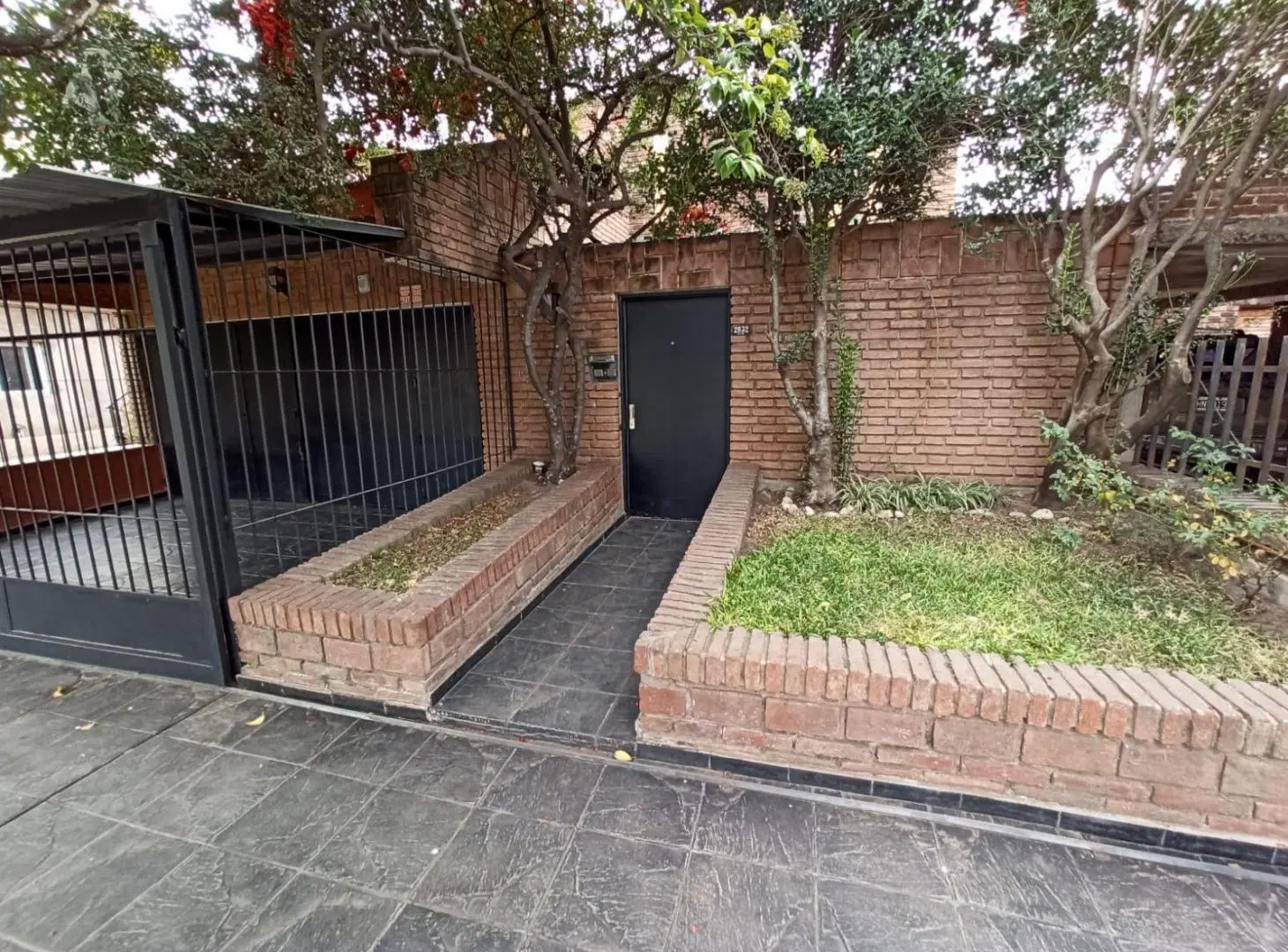 JULIAN AGUIRRE 2800- B SAN RAFAEL! - COCHERA 4