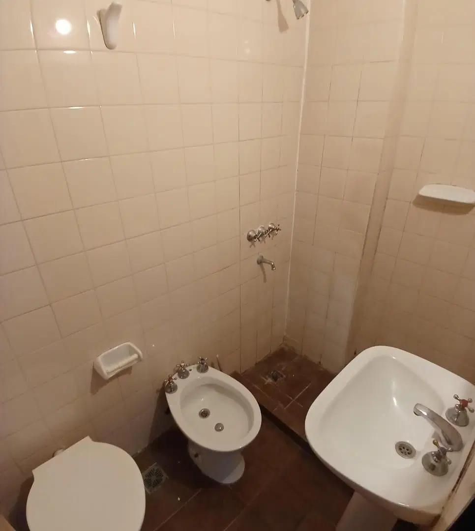 1 dormitorio- B Centro- Bv Mitre 289- C balcon y Aire acondicionado 8