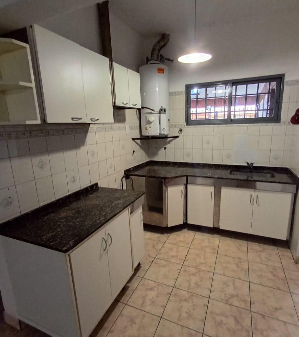 Foto de 3 DORMITORIOS - B PARQUE VELEZ SARSFIELD!, imagen 4