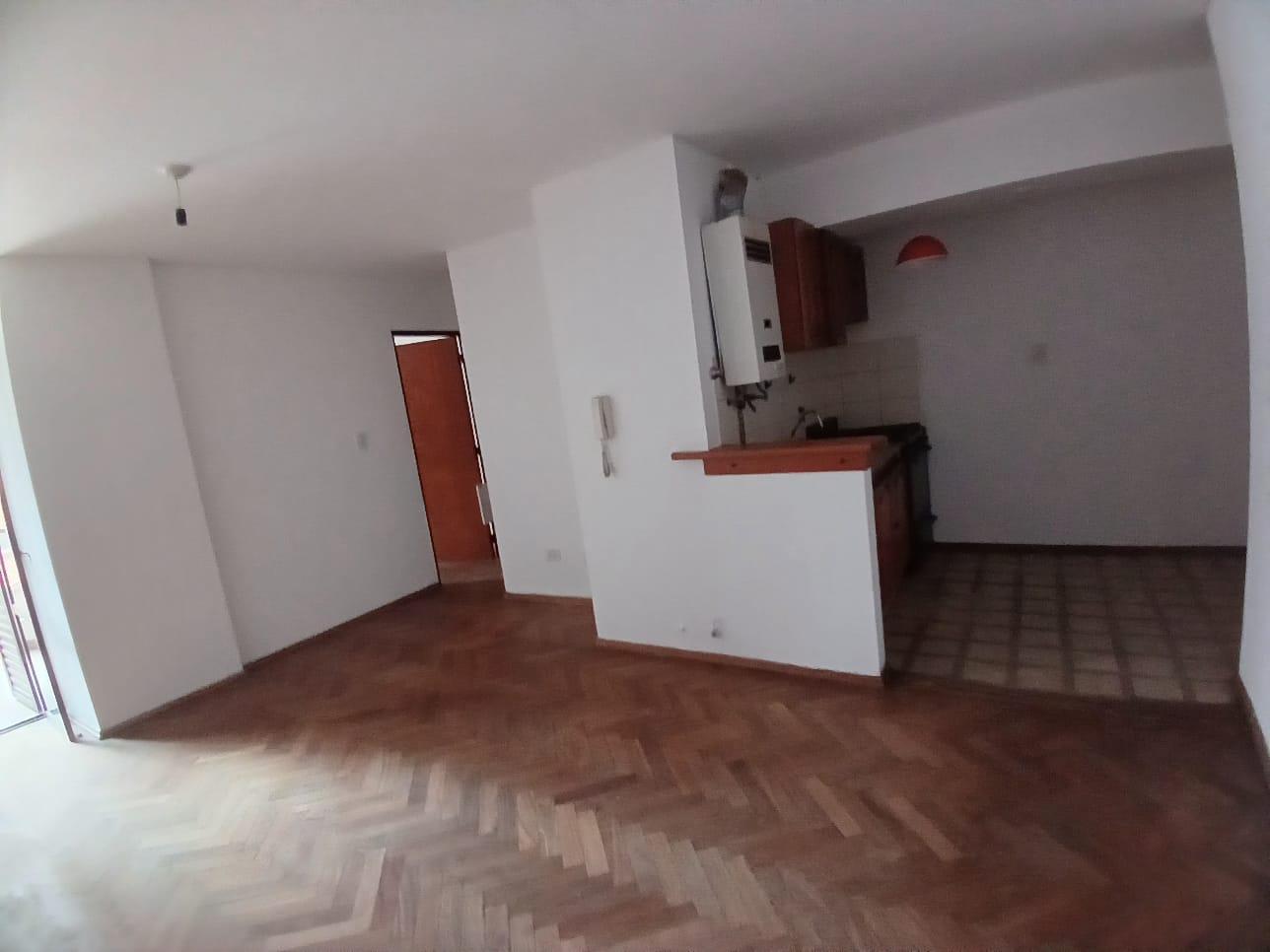Foto de 1 Dormitorio CBALCÓN -Nueva Córdoba!! FRENTE PARQUE SARMIENTO, imagen 2