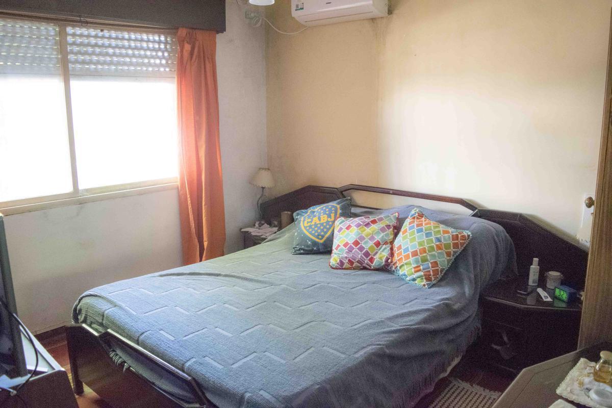 Foto de PH de 3 ambientes con cochera en venta en Boulogne, imagen 3